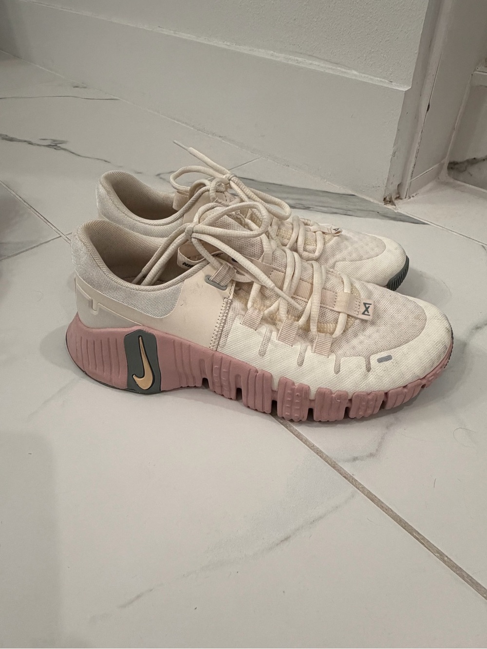 Nike Women's Cream and Pink Athletic Sneakers